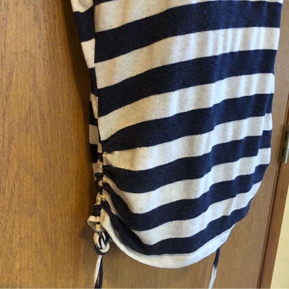 Juniper Ln Maternity short sleeve navy blue and white striped size Large - Picture 2 of 11